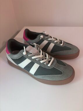 NWT Project Cloud Verdict Olive Suede Sneakers Women’s 7.5